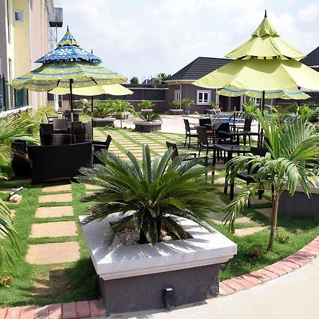 Westbrook Hotel Owerri Bagian luar foto